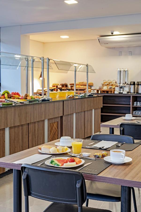 Slim Guarapuava Hotell Eksteriør bilde