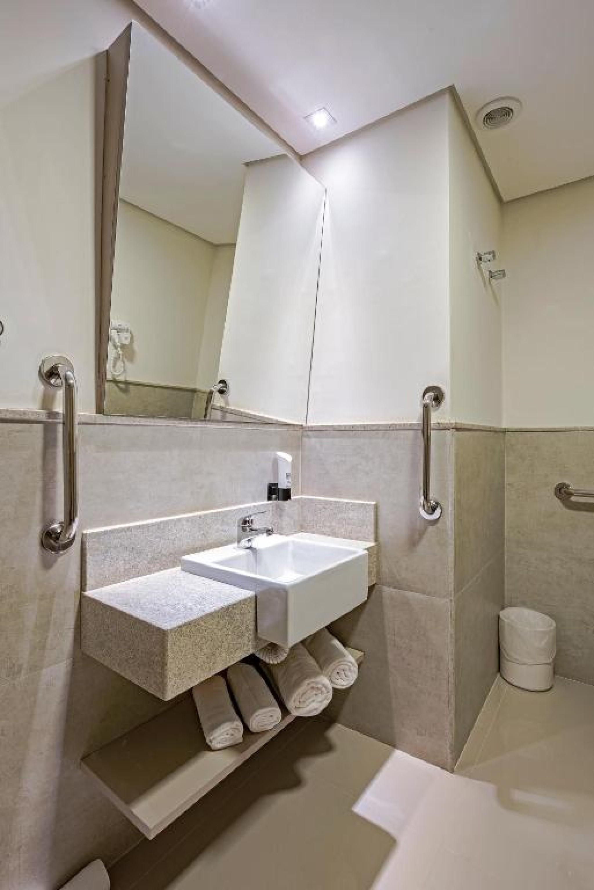 Slim Guarapuava Hotell Eksteriør bilde